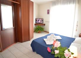 Room-two-room Apartment 2