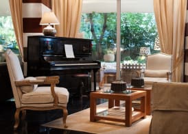 SEAVIEW Cityscape Hotel 4