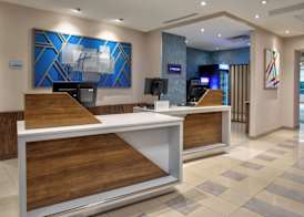 Holiday Inn Express & Suites KINGSTON CENTRAL by IHG 2