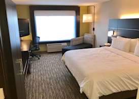 Holiday Inn Express & Suites TRACY by IHG 4