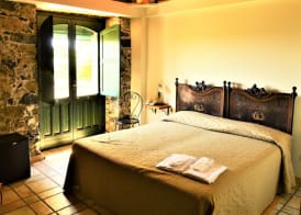 Antico Borgo Etneo Country Hotel 3