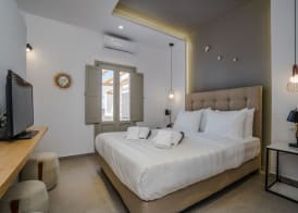 Symphony Suites Santorini 4