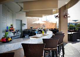 Bab Al Qasr Hotel and Residences 4