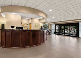 Comfort Suites Commerce 4