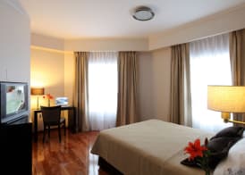 Europlaza Hotel & Suites 5