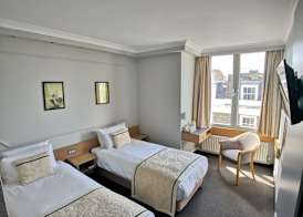 Lancaster Hall Hotel 5