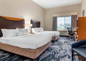 Fairfield Inn & Suites by Marriott Commerce 5