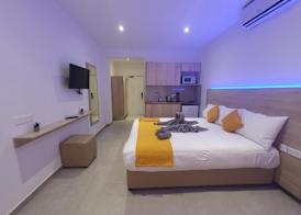 Sun Plaza Suites - Adults Only 5