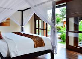 The Khayangan Dreams Villa Umalas 2