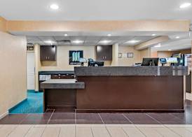MainStay Suites Appleton Airport - Fox River Mall Area 5