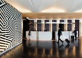 Courtyard by Marriott Shin-Osaka Station 2