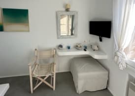 White Rock Suites & Villas 2