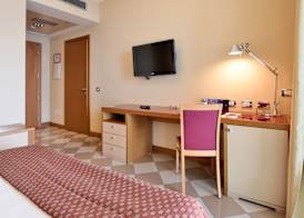 UNA Hotels The One Milano Hotel & Residence 5