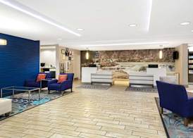 La Quinta by Wyndham Kingman 4
