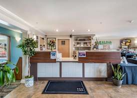 Red Lion Inn & Suites Sequim at Olympic National Park 3