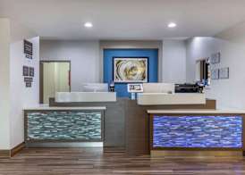 Best Western Plus Mansfield Inn & Suites 2