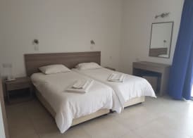 Cosmelenia Hotel Apartments 3