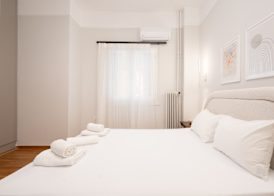 LIV - Peaceful Pagrati Getaway 4
