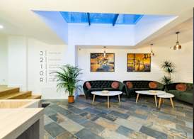 UpperHouse Suites & More 4