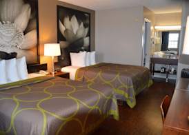 Super 8 by Wyndham Madison 4