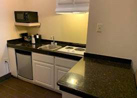 Comfort Suites Texas Ave 4