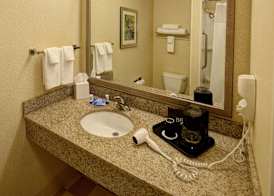 Fairfield Inn & Suites by Marriott Wausau 2
