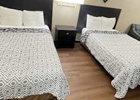 Pinckneyville Inn and Suites 5