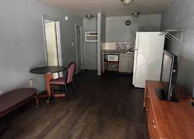 Paradise Suites - Newport News & Jefferson Ave 5