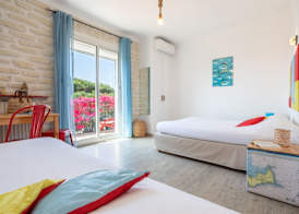 Hôtel Almanarre Plage - Hôtel Eco-Responsable face à la mer 4