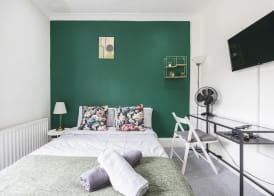 Islington Quarter 3