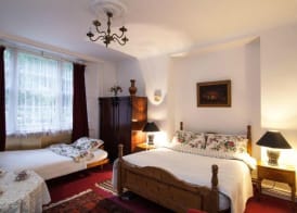 Dawson Place, Juliette's Bed and Breakfast 4