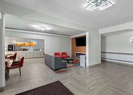Comfort Inn & Suites Mason City - Clear Lake 5