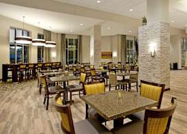 Hampton Inn & Suites - Minneapolis/Downtown 5