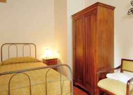 Tuscan Stay in Wine Country 4