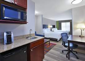 Holiday Inn Express & Suites NILES by IHG 3