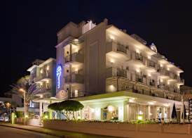 Hotel Soraya - Spiaggia Sawasdee with Beach, Restaurant & Parking 3