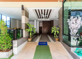 77 Bangla Hotel 2