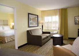 Candlewood Suites LANCASTER WEST by IHG 5
