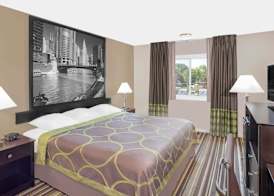 Super 8 by Wyndham Morton Grove/Chicago 4
