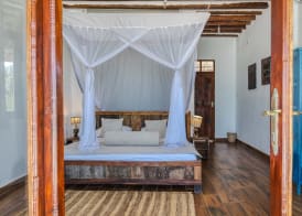 Cinnamon Hotel 3