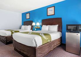 Quality Inn Sarasota North Near Lido Key Beach 5