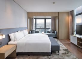 Holiday Inn Express Shenzhen Haiyuan City by IHG 5