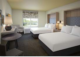 Wyndham Flint MI Grand Blanc Bishop Airport Conference Ct 3