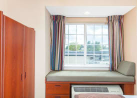 Microtel Inn by Wyndham Rogers 5