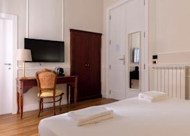 Napolit'amo Hotel Principe 4