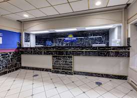 Days Inn by Wyndham Sandusky Cedar Point 3