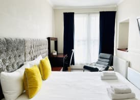 Lovat Hotel 3