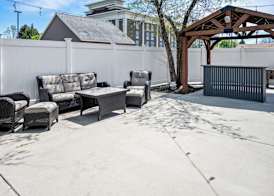 White Pine Inn & Suites 3
