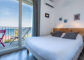 Hôtel Almanarre Plage - Hôtel Eco-Responsable face à la mer 2