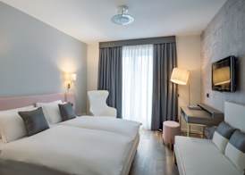 Hotel Capri 5